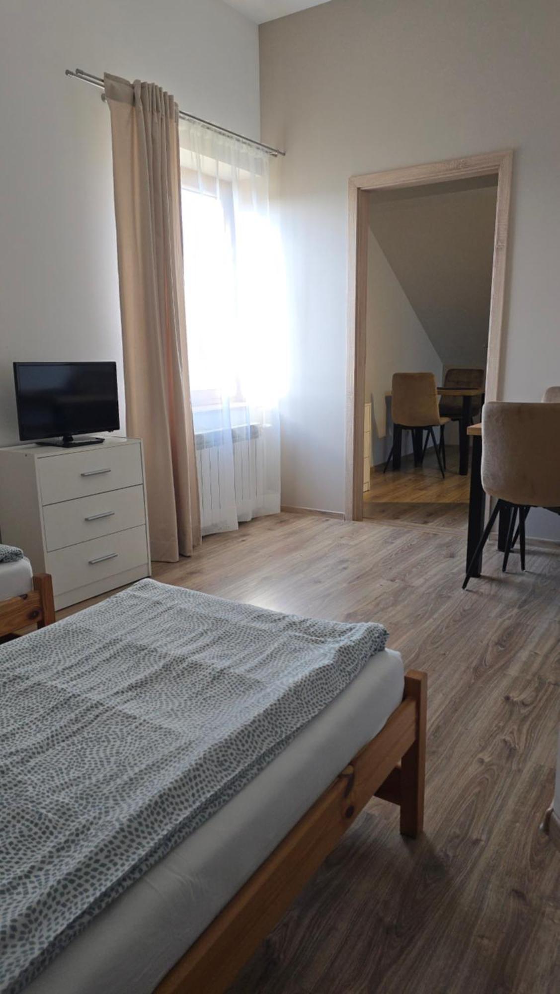 Vip Village Las Woda Rower - Podgrzewany Basen, Balia, Sauna Miedzierza 外观 照片